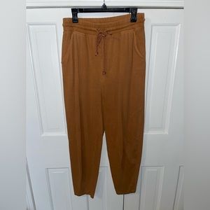 Universal Thread Joggers